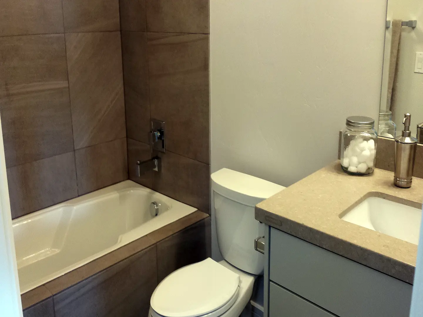 Basement Apartment Bathroom