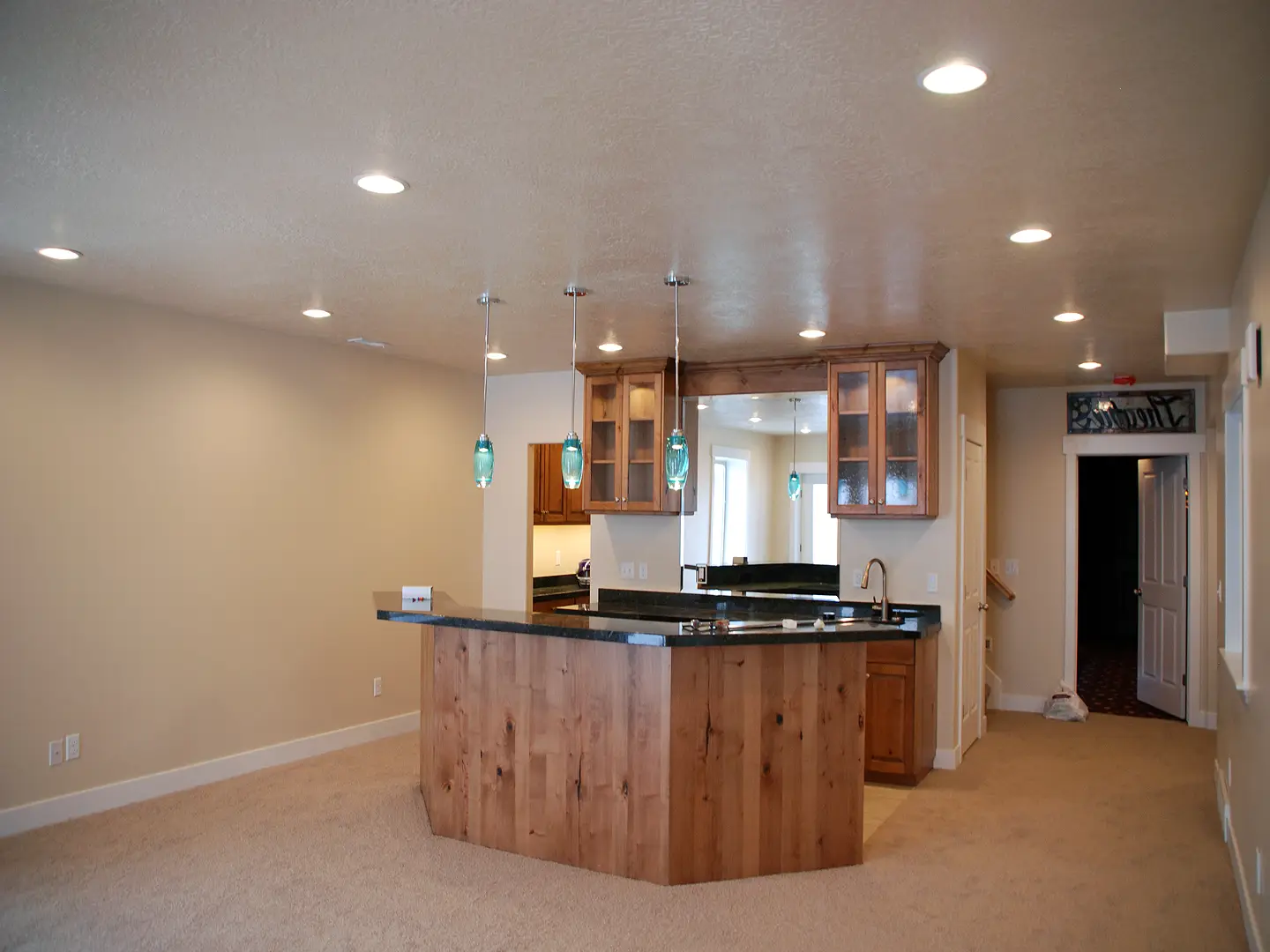 Sandy Utah Basement Finishing- wet bar