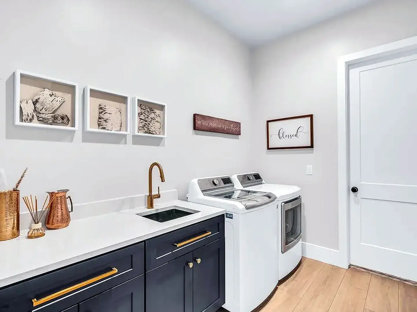 Basement laundry room